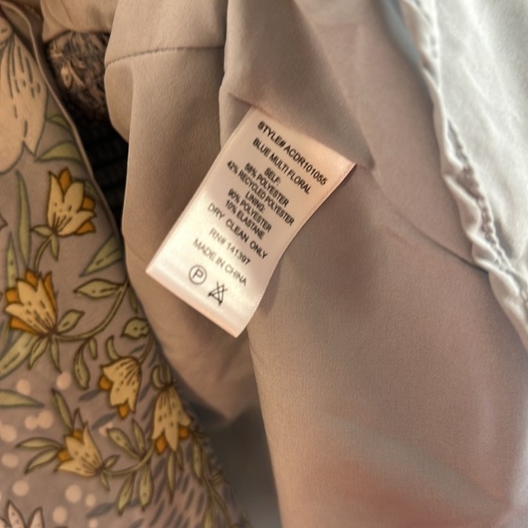 ASTR the Label Marietta Dress in Blue Floral size small NWT - Picture 5 of 15